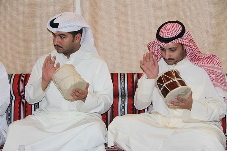 عازفون على المرواس في حفلة بالكويت في مايو ٢٠١٤. الصورة: ملك الكاتب.