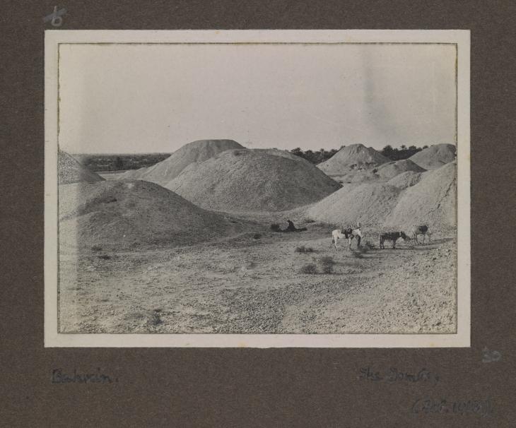 &quot;البحرين: المقابر&quot; من ألبوم صور لجولة القس إدوين أوبري ستورز-فوكس في الخليج، ١٩١٨. صورة 496/6/30