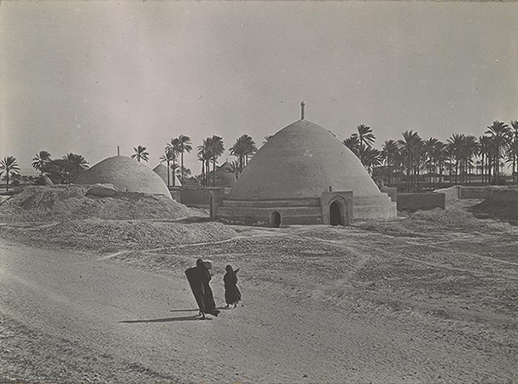 Photograph of yakhchāls at Bandar-e Lengeh, 1918. Photo 496/6/25