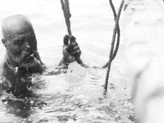 Twilight of Pearl Trade Sees ‘Slave’ Divers Seek Freedoms