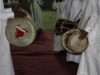النمط المتشابك يلتقي بالشعر العربي: الأنواع الموسيقية في المنطقة الجغرافية العليا من الخليج العربي